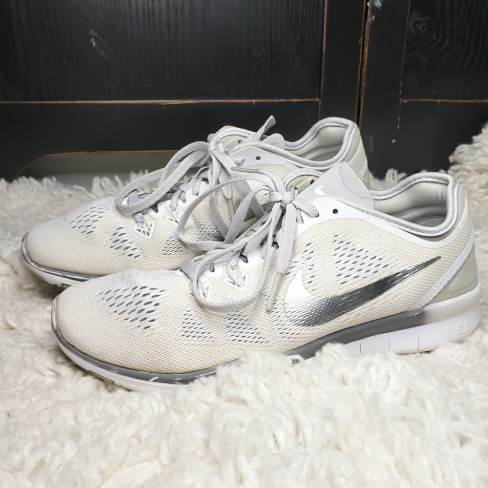 Nike Free RN 5.0 white shoes
